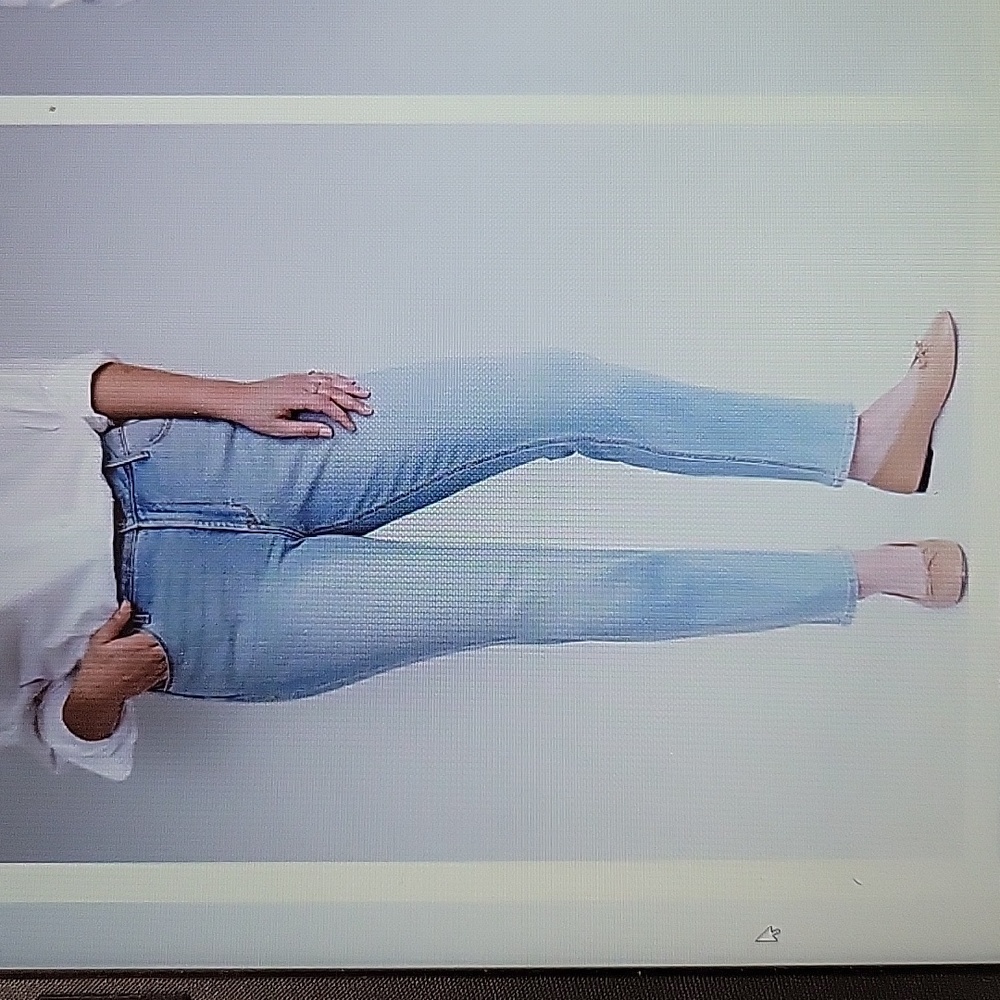 Old Navy Wow straight high rise stretch blue jeans light wash 5 pocket 18 NEW…